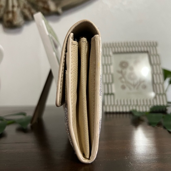 Louis Vuitton Damier Azur Sara Long Wallet - Picture 14 of 17